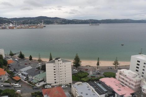 Photo of property in Jerningham Apartments, 20 Oriental Terrace, Oriental Bay, Wellington, 6011
