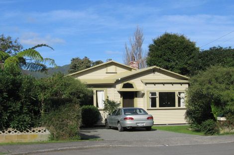 Photo of property in 60 Owen Street, Belmont, Lower Hutt, 5010
