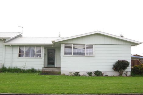 Photo of property in 6 Hume Street, Waitara, 4320