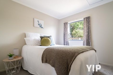 Photo of property in 2 Beazley Avenue, Paparangi, Wellington, 6037