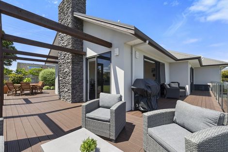 Photo of property in 438 Mangorei Road, Highlands Park, New Plymouth, 4312