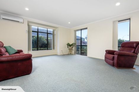 Photo of property in 718 Gloucester Road, Papamoa Beach, Papamoa, 3118