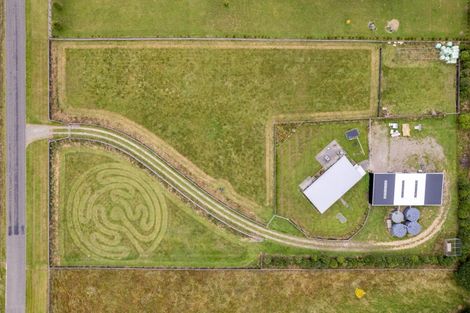 Photo of property in 220 Cowper Road, Dannevirke, 4976