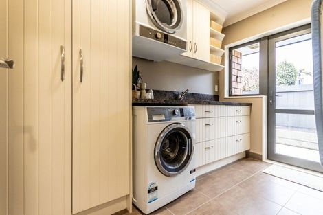 Photo of property in 51 Marne Street, Hokowhitu, Palmerston North, 4410