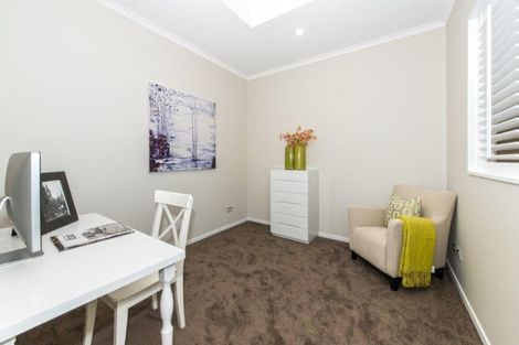 Photo of property in 11 Paso Fino Crescent, Karaka, Papakura, 2113