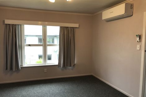 Photo of property in 1/23 Dallinghoe Crescent, Milford, Auckland, 0620