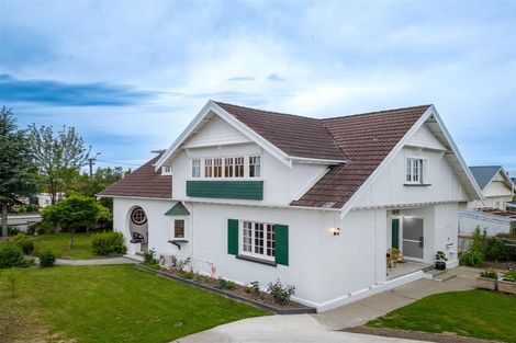 Photo of property in 17 Rhodes Street, Waimate, 7924