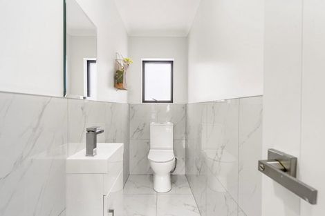 Photo of property in 33 Koroheke Road, Takanini, 2110