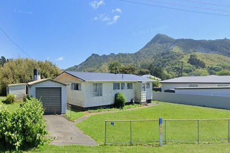 Photo of property in 25 Waitangi Street, Tokomaru Bay, 4079
