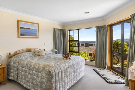 Photo of property in 6 Maniapoto Grove, Waipahihi, Taupo, 3330