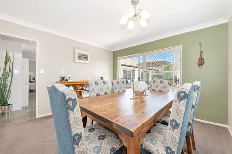 Photo of property in 11 Ballycullanie Place, Dannemora, Auckland, 2016