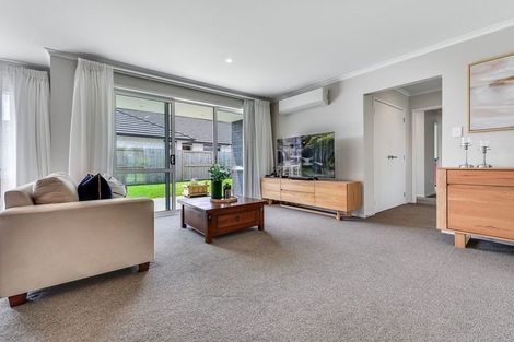 Photo of property in 9 Drower Glen, Flagstaff, Hamilton, 3210