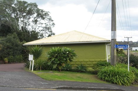 Photo of property in 2 Tanekaha Drive, Parahaki, Whangarei, 0112