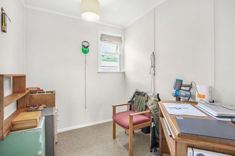 Photo of property in 200 Waddington Drive, Naenae, Lower Hutt, 5011