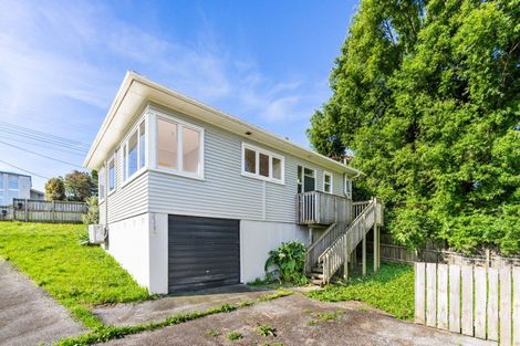 Photo of property in 3 Totara Road, Stanmore Bay, Whangaparaoa, 0932
