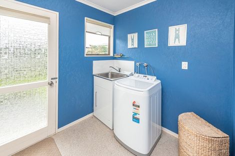 Photo of property in 6b Akepiro Place, Tawhero, Whanganui, 4501