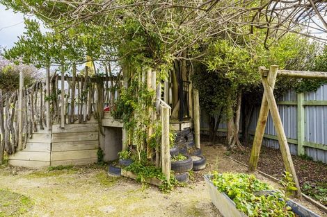 Photo of property in 28 Walton Way, Flaxmere, Hastings, 4120