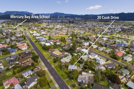 Photo of property in 20 Cook Drive, Whitianga, 3510