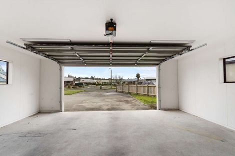 Photo of property in 22 Crossleigh Crescent, Balclutha, 9230