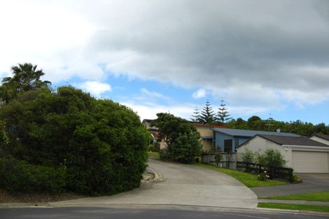 Photo of property in 40 Serene Place, Gulf Harbour, Whangaparaoa, 0930