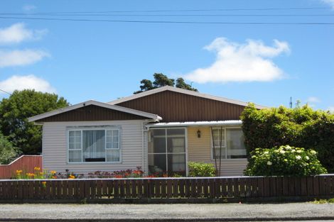 Photo of property in 140 Derby Street, Westport, 7825