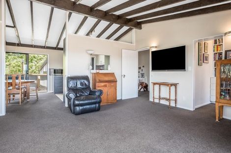 Photo of property in 2 Mizzen Place, Whitby, Porirua, 5024
