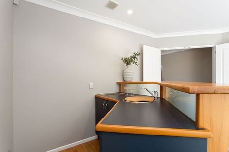 Photo of property in 290 Queen Elizabeth Ii Drive, Mairehau, Christchurch, 8052