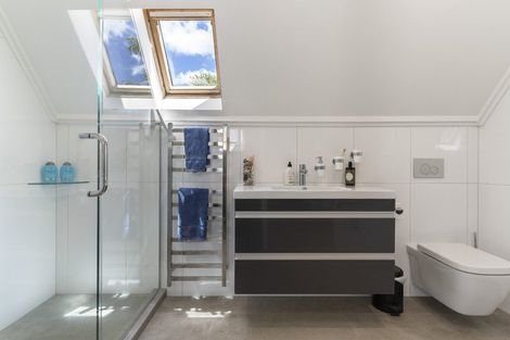 Photo of property in 6 Commodore Court, Gulf Harbour, Whangaparaoa, 0930