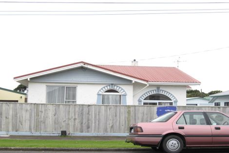 Photo of property in 29 Sackville Street, Fitzroy, New Plymouth, 4312