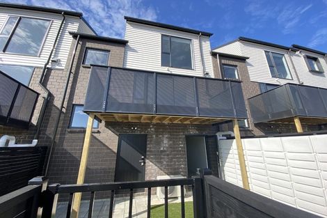 Photo of property in 3/1 Fruitvale Road, New Lynn, Auckland, 0600