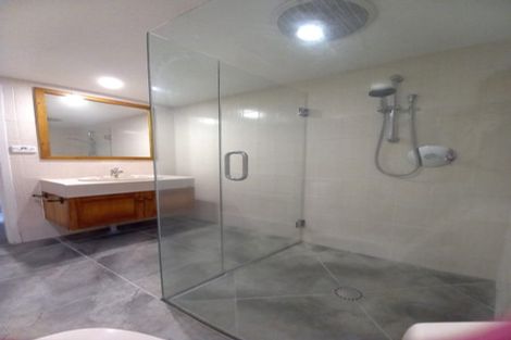 Photo of property in 11 Marina Road, Torbay, Auckland, 0630