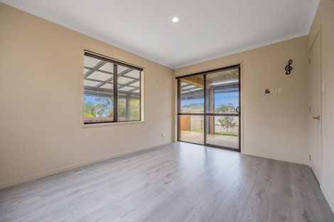 Photo of property in 20 Toroa Street, Torbay, Auckland, 0630