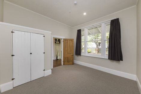 Photo of property in 53 Lombard Street, Palmerston North, 4410