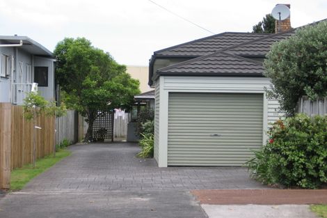 Photo of property in 270 Meola Road, Point Chevalier, Auckland, 1022