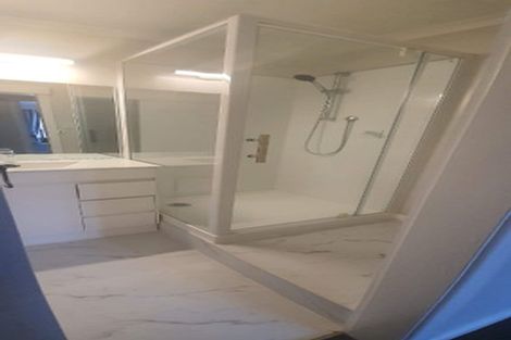 Photo of property in 39 Korau Grove, Stokes Valley, Lower Hutt, 5019