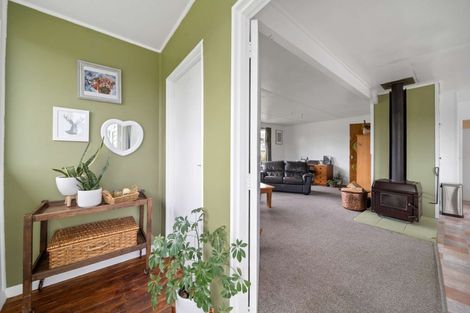 Photo of property in 10 Main Road, Owaka, 9535