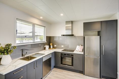 Photo of property in 3/704 Terrace Road, Parkvale, Hastings, 4122