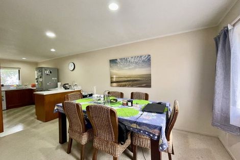 Photo of property in 1/1 Seaford Place, Murrays Bay, Auckland, 0630