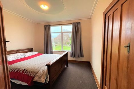 Photo of property in 7 Ovenden Street, Owaka, 9535