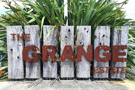 Photo of property in 32 Fairwater Road, Warkworth, 0910