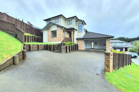 Photo of property in 35 Trotting Terrace, Fairview Heights, Auckland, 0632