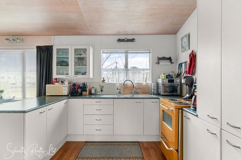 Photo of property in 28 Ngatoto Road, Tinopai, Matakohe, 0593