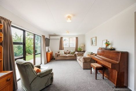 Photo of property in 920 Tremaine Avenue, Roslyn, Palmerston North, 4414