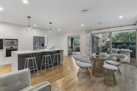 Photo of property in 21 Channel Road, Campbells Bay, Auckland, 0630