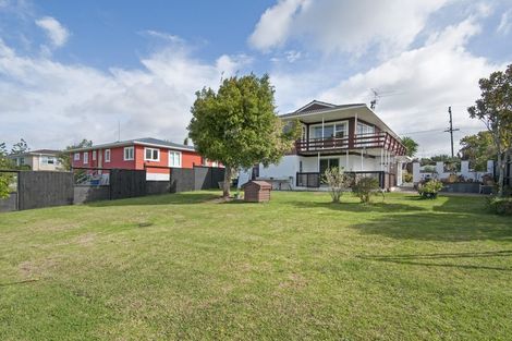 Photo of property in 107 Royal Road, Massey, Auckland, 0614