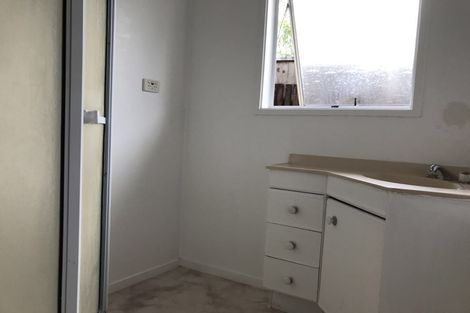 Photo of property in 59 Casuarina Road, Half Moon Bay, Auckland, 2012