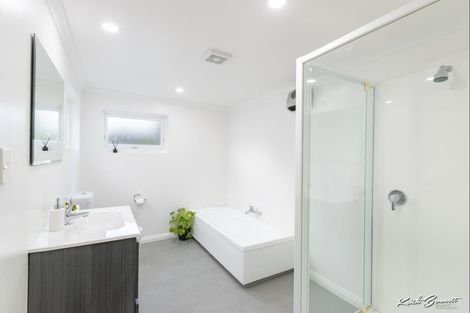 Photo of property in 37 Beth Street, Trentham, Upper Hutt, 5018