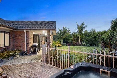 Photo of property in 23 Lough Bourne Drive, Pukekohe, 2120