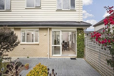 Photo of property in 6 Briar Vale Place, Flat Bush, Auckland, 2016