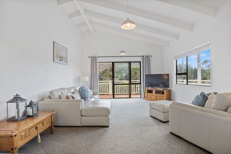 Photo of property in 124 Pepe Road, Tairua, 3508